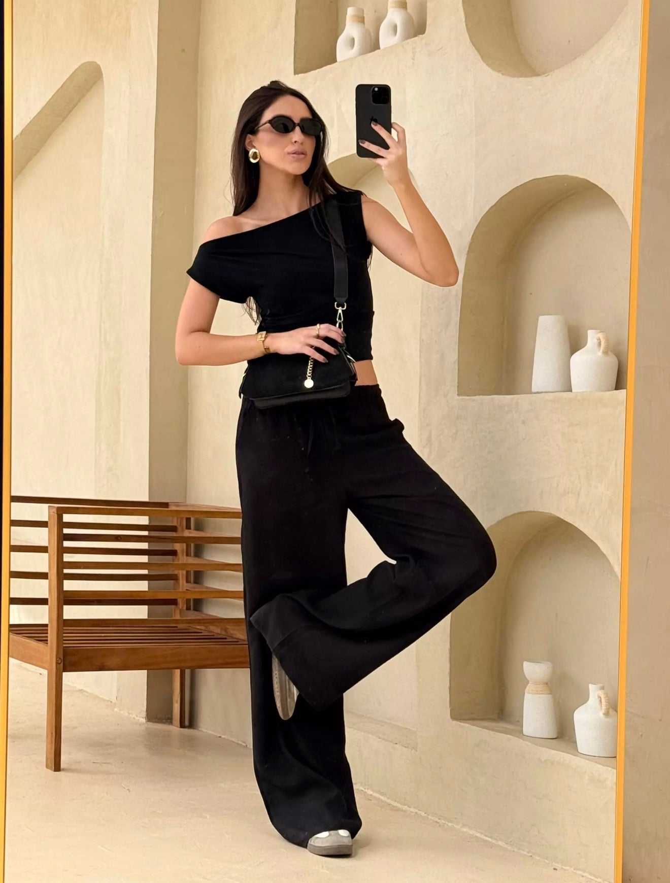 The Relaxed Wide-Leg Pant